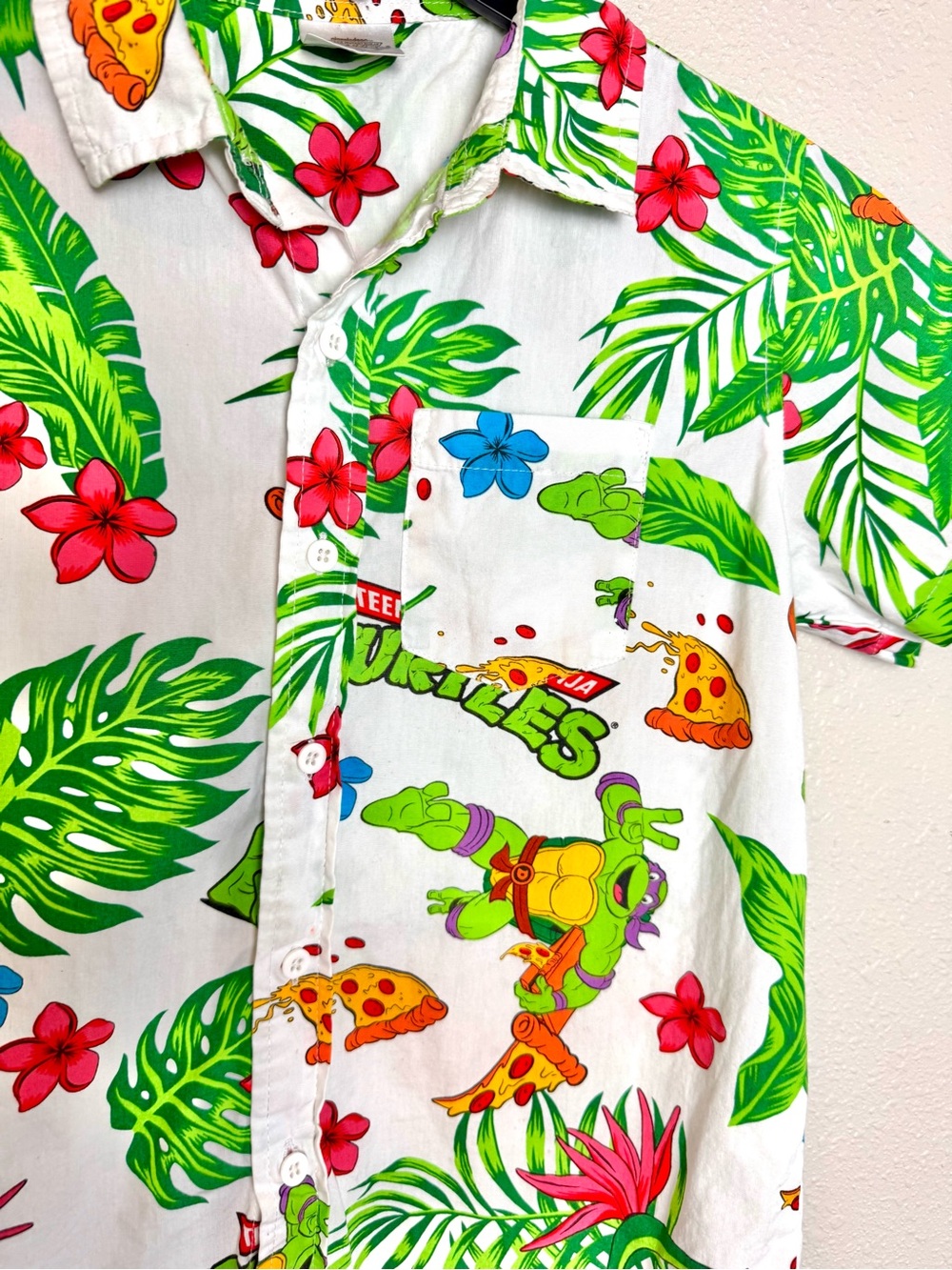 NickelodeonTeenage Mutant Ninja Turtles Hawaiian Shirt Youth Small 6/7 Button Up - Picture 2 of 5